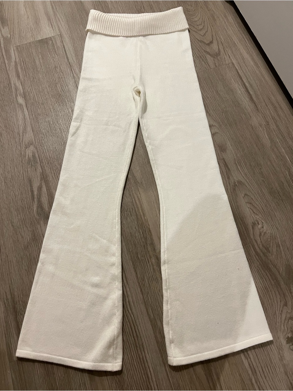 Cream Knit Flared Leggings with Wide Waistband